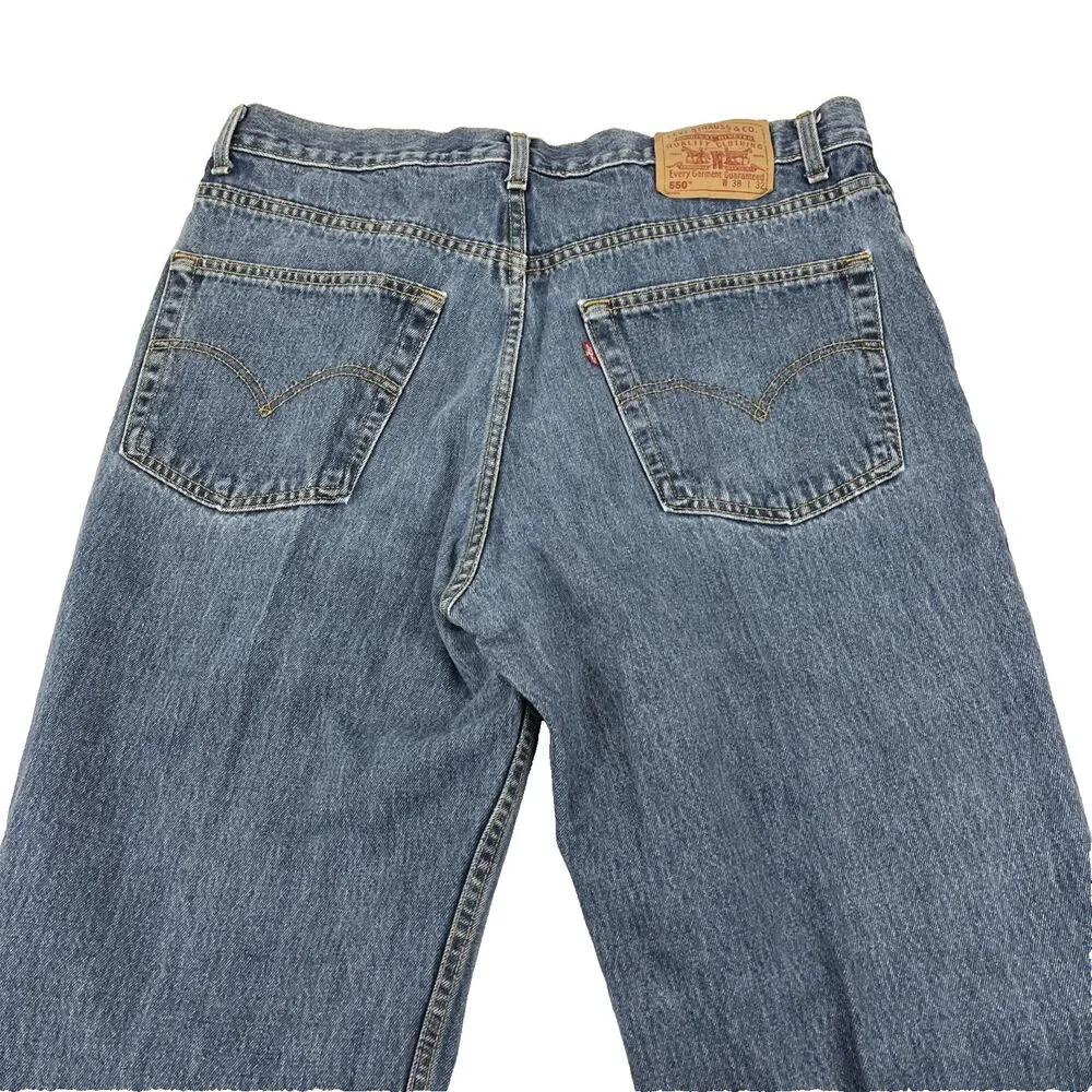 Vintage Y2K Levi’s 550 Relaxed Fit Denim Jeans Size 38x32 Made In‎ Canada